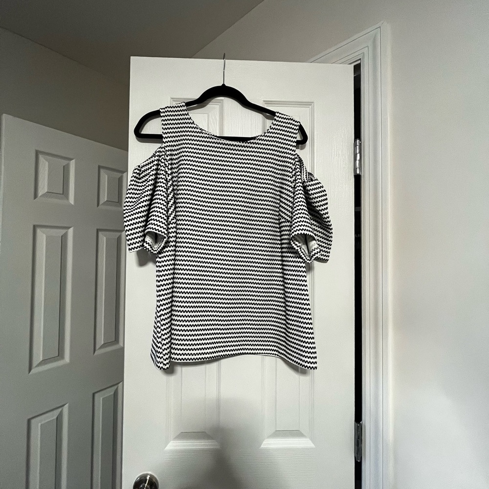 NWT Eloquii cold shoulder top sz 16 - Picture 3 of 4